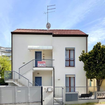 Villa Santin Carraro Immobiliare - Family Apartments Lido di Jesolo Eksteriør bilde