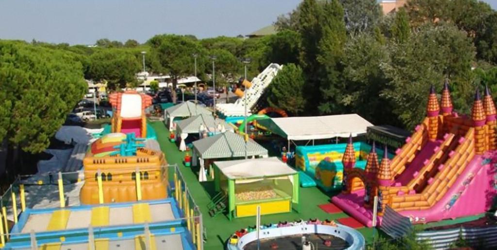 Villa Santin Carraro Immobiliare - Family Apartments Lido di Jesolo Eksteriør bilde