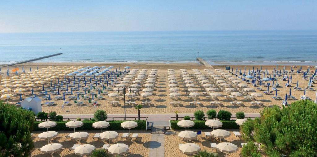 Villa Santin Carraro Immobiliare - Family Apartments Lido di Jesolo Eksteriør bilde